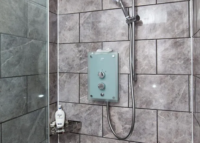 Luxurious Townhouse With Hot Tub 公寓