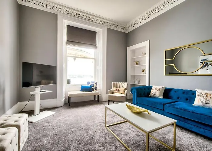 Lothian Road - Perfect Centre Location. דירה אדינבורו