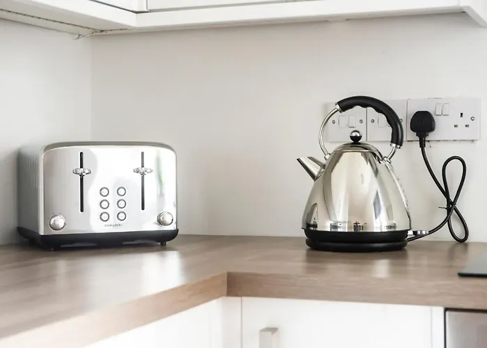 Lothian Road - Perfect Centre Location. דירה *