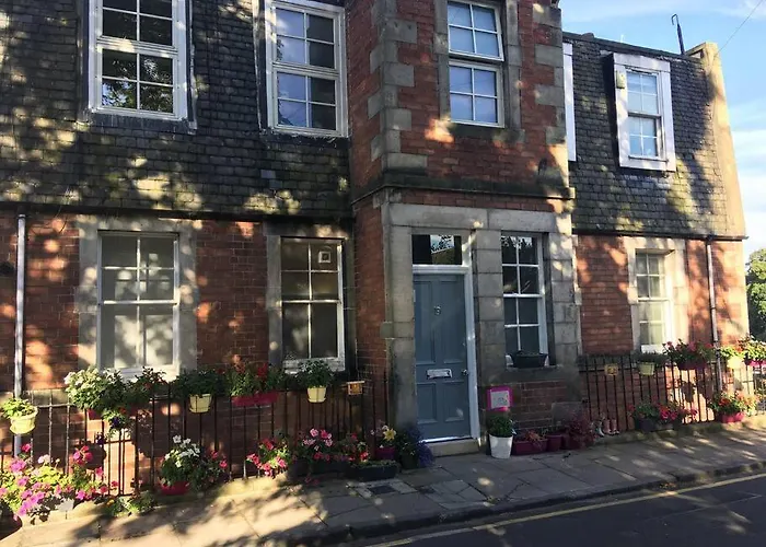 Beautiful Scandi-inspired One Bed In Stockbridge