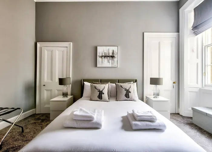 דירה Lothian Road - Perfect Centre Location.