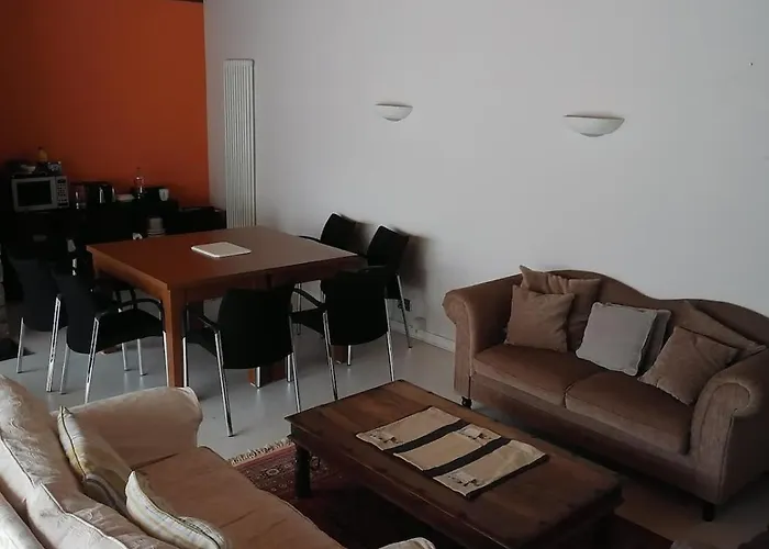 King Size Bed Direct Bus To Center Silver Edinburg