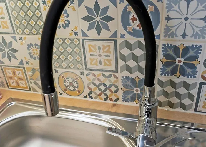 Stylish 2-bed Garden Villa *