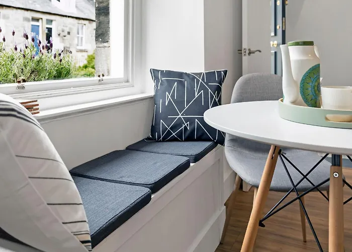 Stylish 2-bed Garden Villa