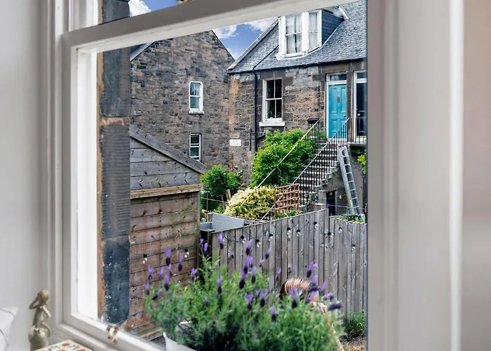 Stylish 2-bed Garden Édimbourg