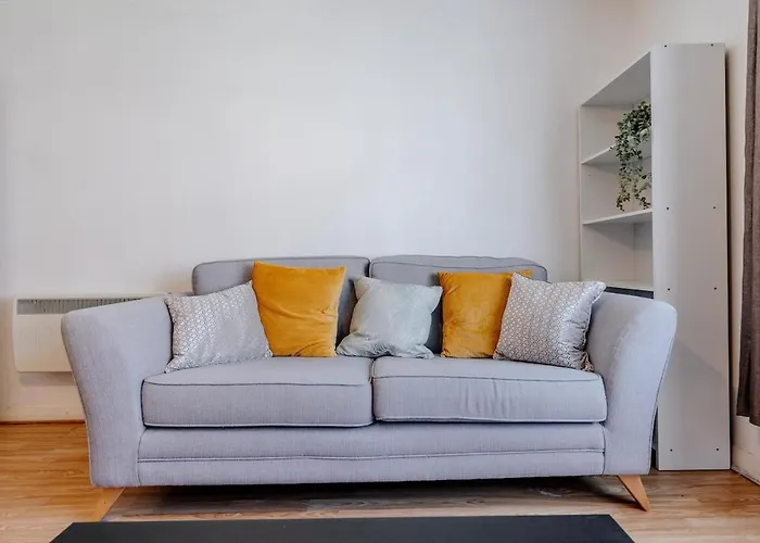 Elliot's Place Free Parking Sleep 4 Cosy Apartment