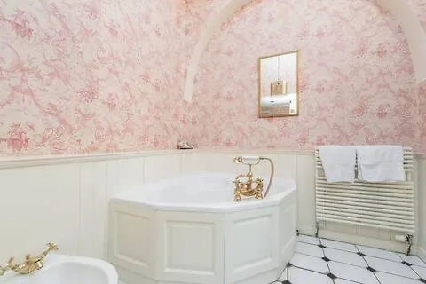 Floor, Central, Spacious, Period With Park Views Апартаменты Эдинбург