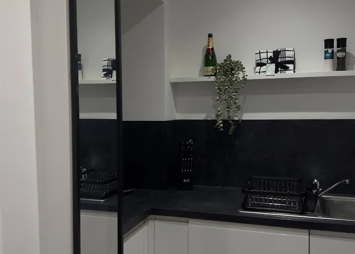 Cosy Modern On Leith Walk 아파트