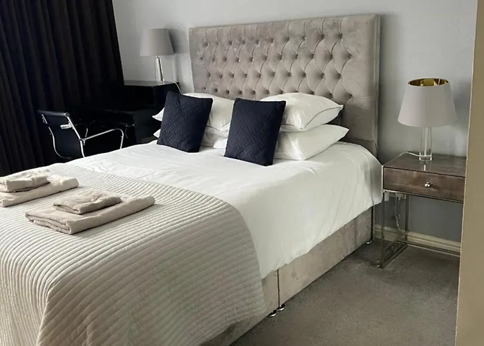 דירה Modern Two Bedroom אדינבורו