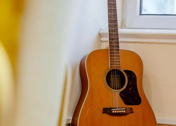 Apartment Percys Place Sleep 11, 15 Minute To Centre Free Parking *