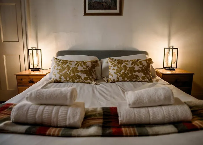 3 Bed Traditional On Picturesque Victoria St إدنبرة