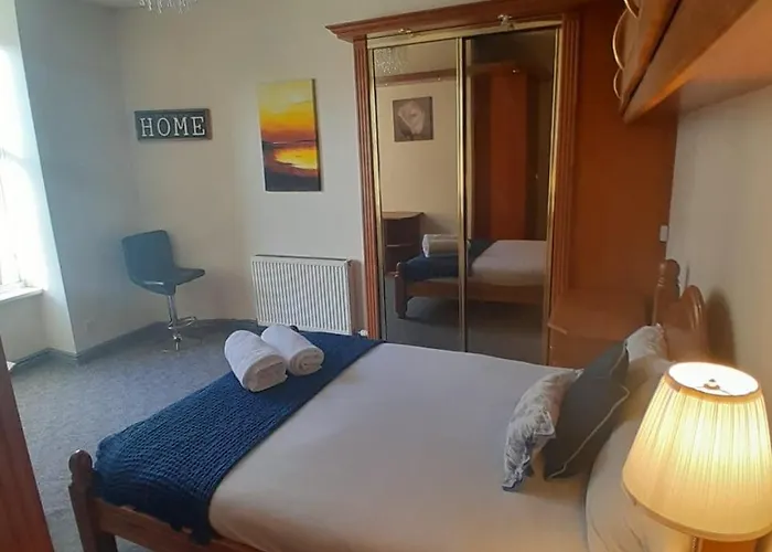 Lovely By Royal Mile Edinburg