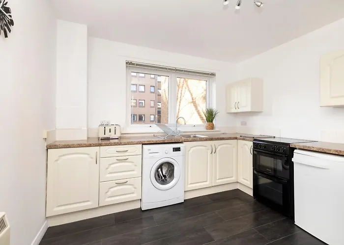 Morningside 2-bedroom - Ground Floor *