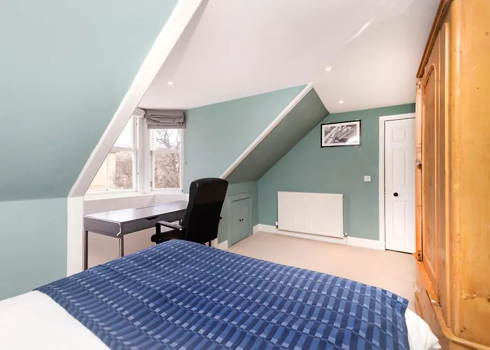 Апартаменты Luxury Family Flat In New Town