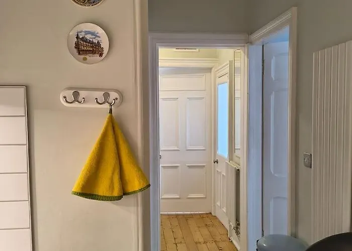 Charming Flat For Couples & Families *