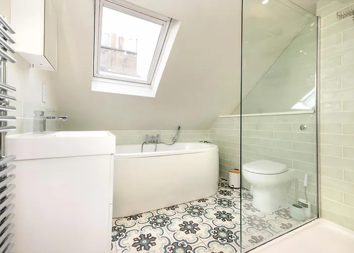 Luxury Family Flat In New Town