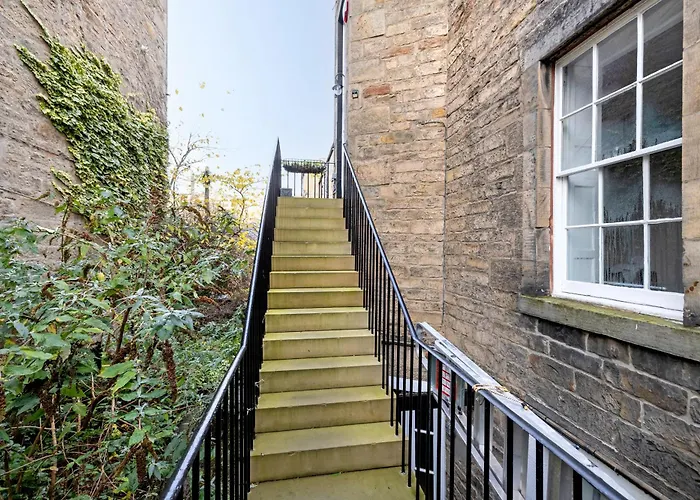 Luxury Family Flat In New Town *