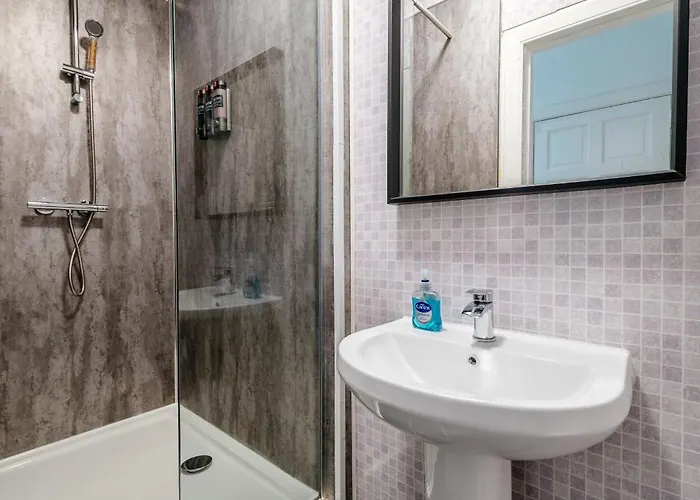 Percys Place Sleep 11, 15 Minute To Centre Free Parking Edinburgh