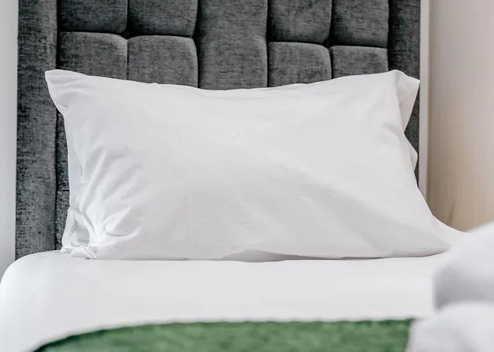 Lejlighed Percys Place Sleep 11, 15 Minute To Centre Free Parking