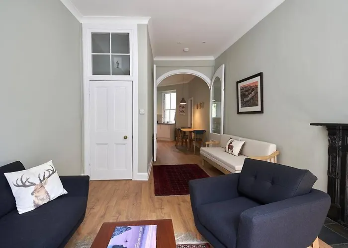 High Street - Modern Scandi Design In The Heart Of The Old Town! * Edinburgh