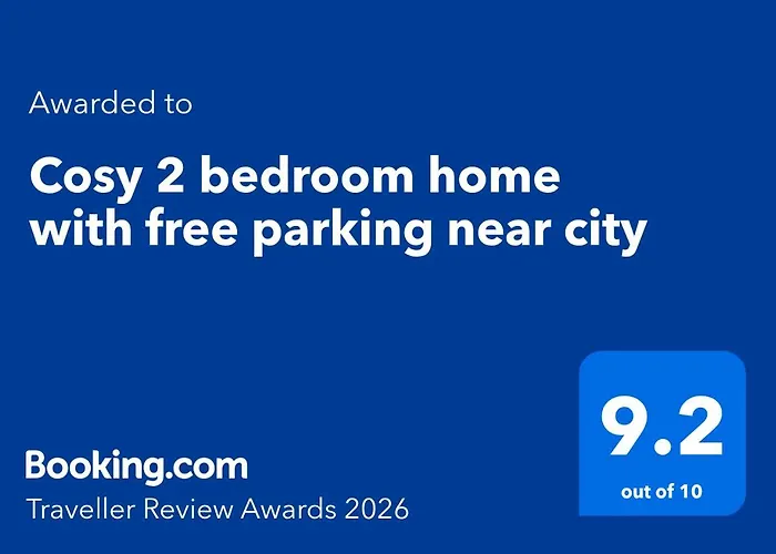 Cosy 2 Bedroom With Free Parking Near Apartment *