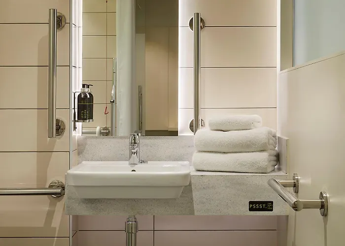 Hub Centre - Royal Mile Hotel Edinburgh