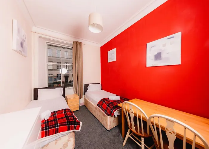 Relaxing 4 Bdrm Apartamento *