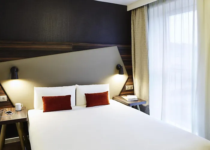 Adagio Royal Mile Aparthotel 4*