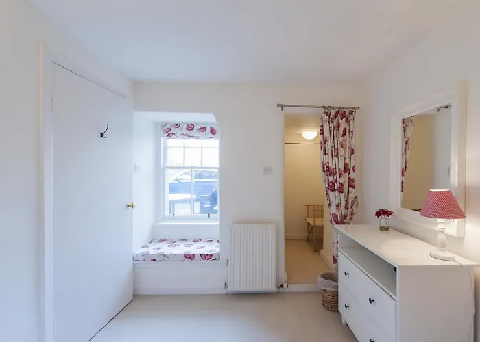 7a - Uk7350 Edinburgh