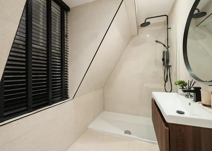 Aparthotel Sovo - South Lane - Centre Edinburgh