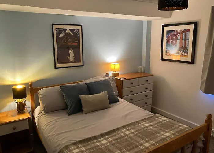 Apartment Welcoming And Homely 2 Bed In Location