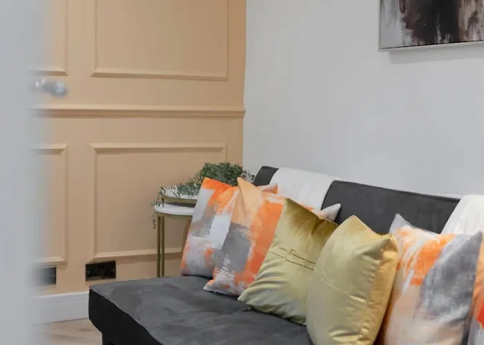Newly Refurbished - Parking - - 3 Guests *
