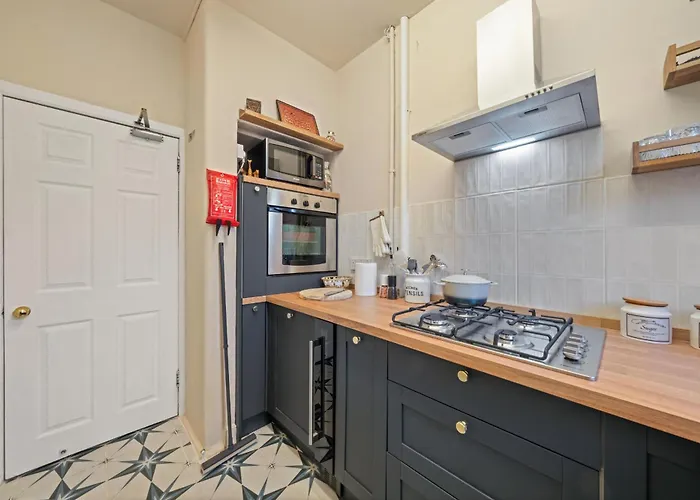 Dewar 3 Bedroom - Apartment