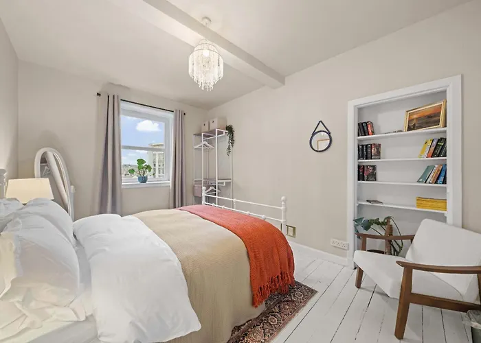 Apartment Dewar 3 Bedroom - *