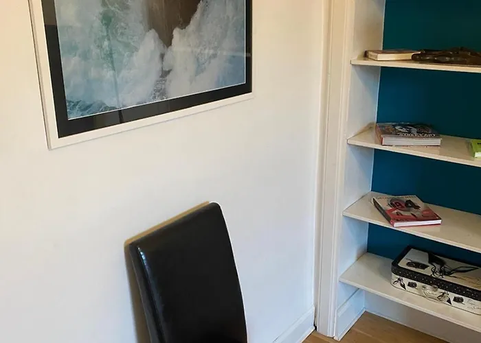 Apartment Classical 19th Century Stair - 3 Bedroom