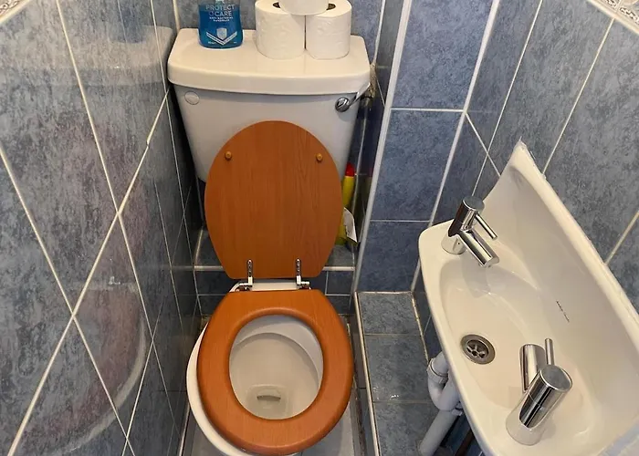 Classical 19th Century Stair - 3 Bedroom Edinburgh