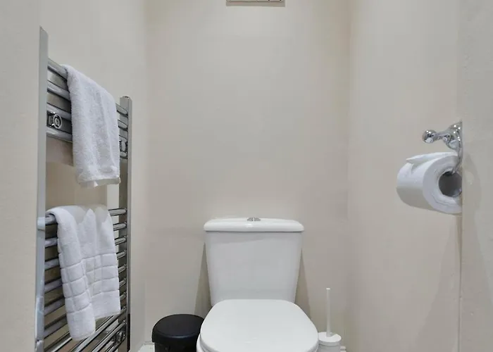 Great Location Centre * Edinburgh