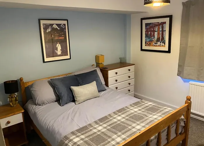 Welcoming And Homely 2 Bed In Location