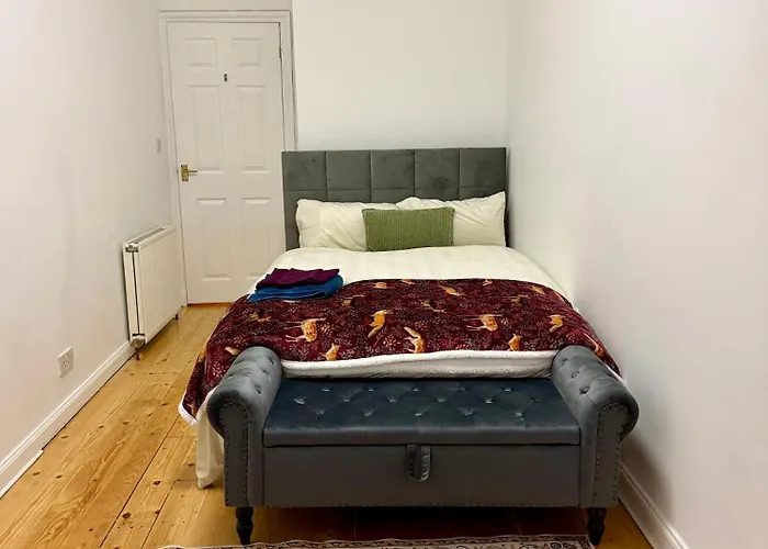 Luxurious Victorian 3 Bed Flat In The Heart Of Edinburgh