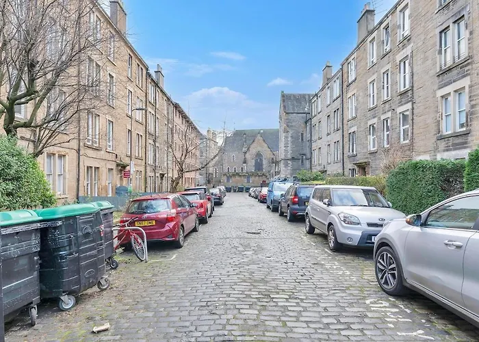 Great Location Centre *