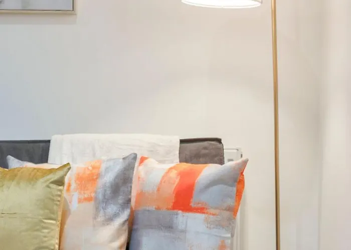 Apartment Newly Refurbished - Parking - - 3 Guests *