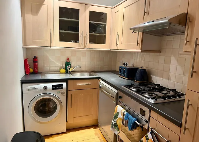Apartment Luxurious Victorian 3 Bed Flat In The Heart Of *