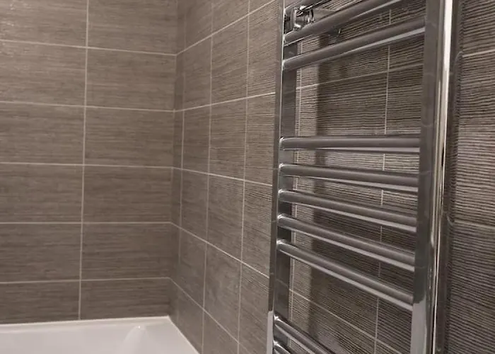 Elegant 3br At Haymarket Апартаменты