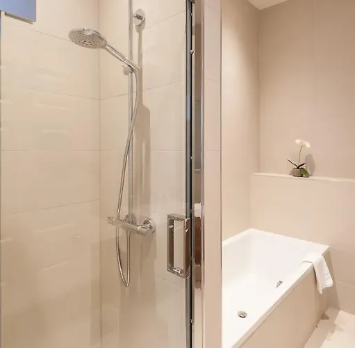 Destiny Scotland - Q-residence Edinburgh