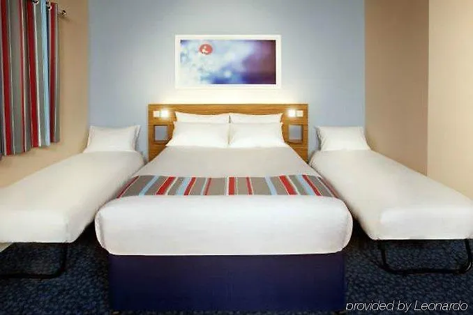Travelodge Cameron Toll 2* Edinburgh