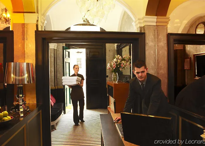 Nira Caledonia 4* Edinburgh