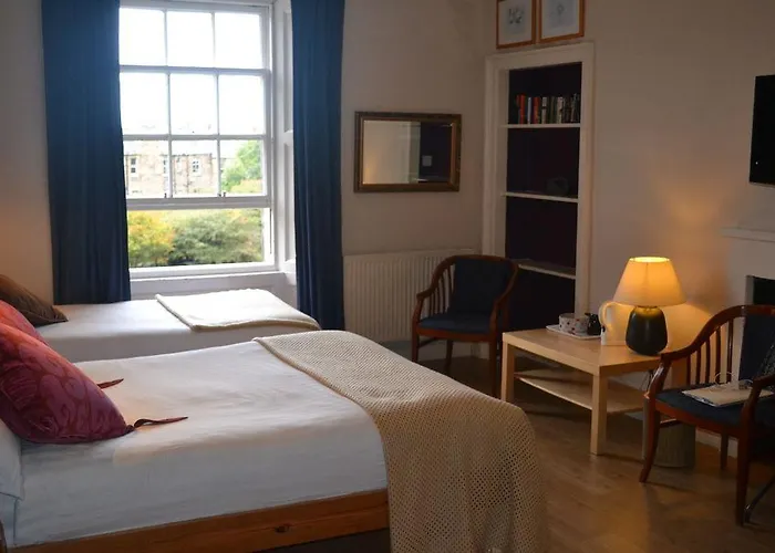 Dene Guest House, New Town Pensionat