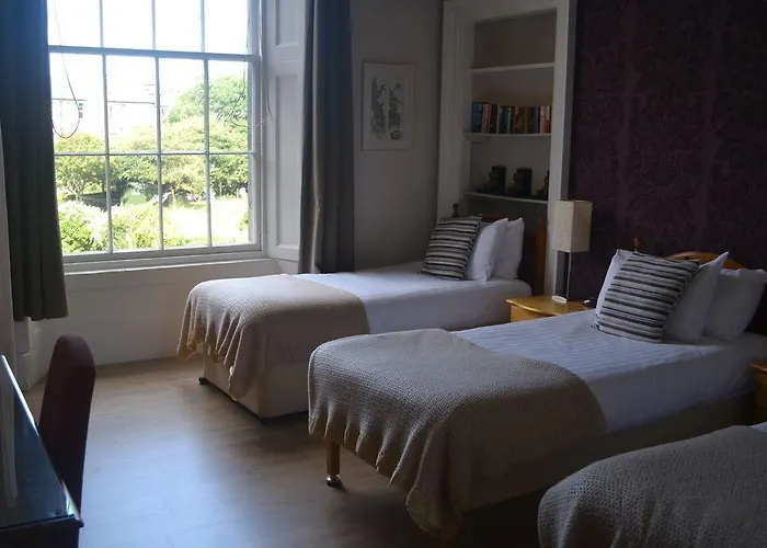 Dene Guest House, New Town Pensionat 3*
