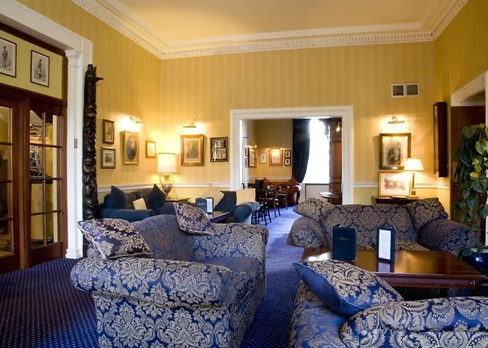 Royal Scots Club Hotel