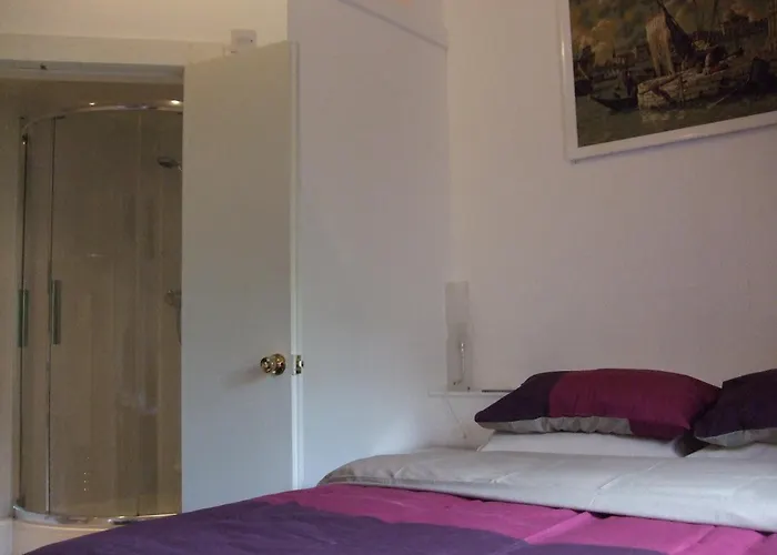 Swan Lake Bed & Breakfast